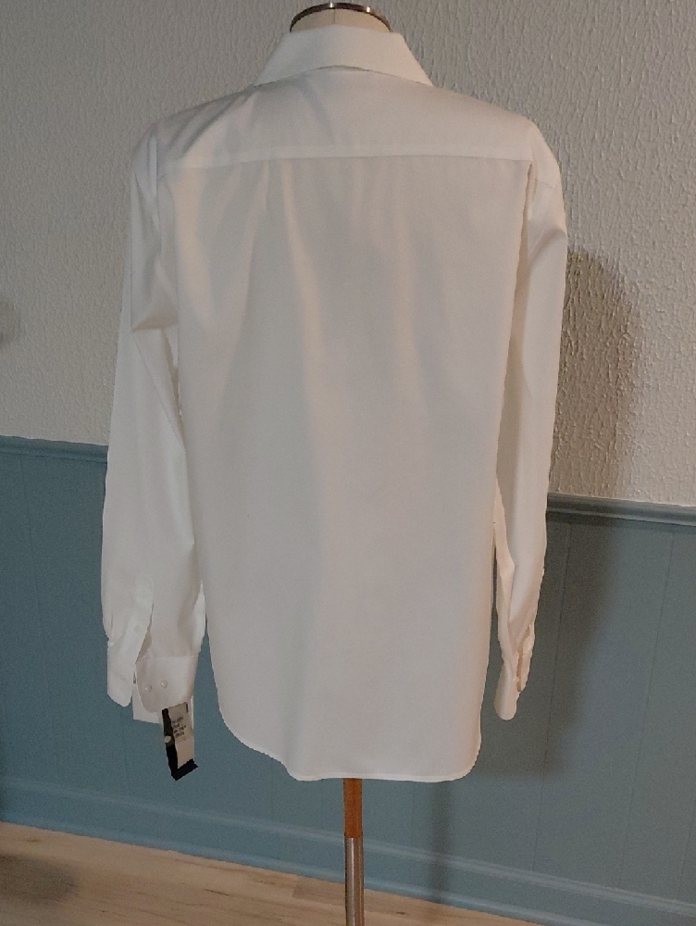 Jones New York White Button-Up Blouse - Picture 3 of 6